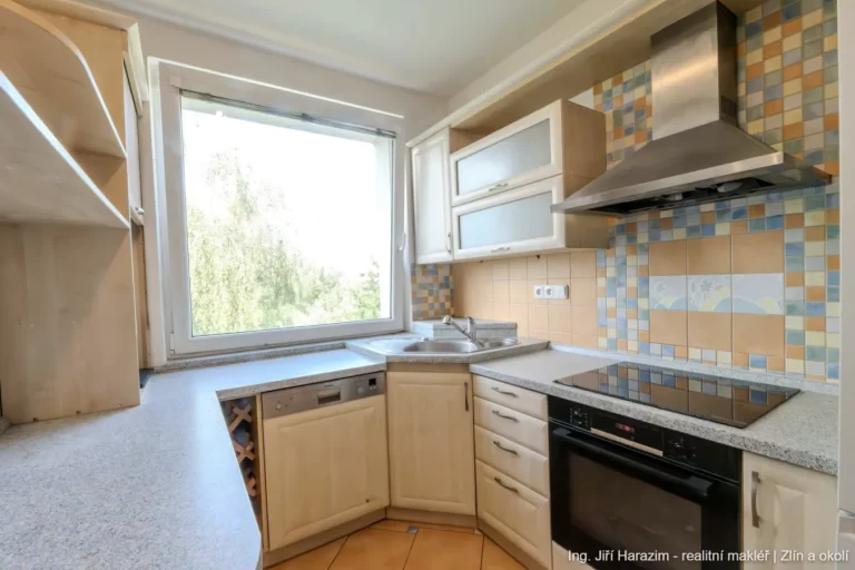 Byt 41 Zlin Slunecna 03