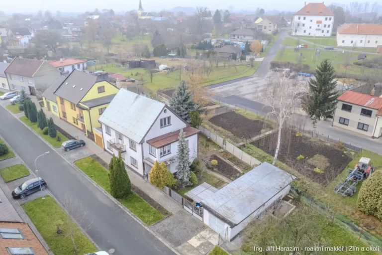 Rodinny dum Rymice 05