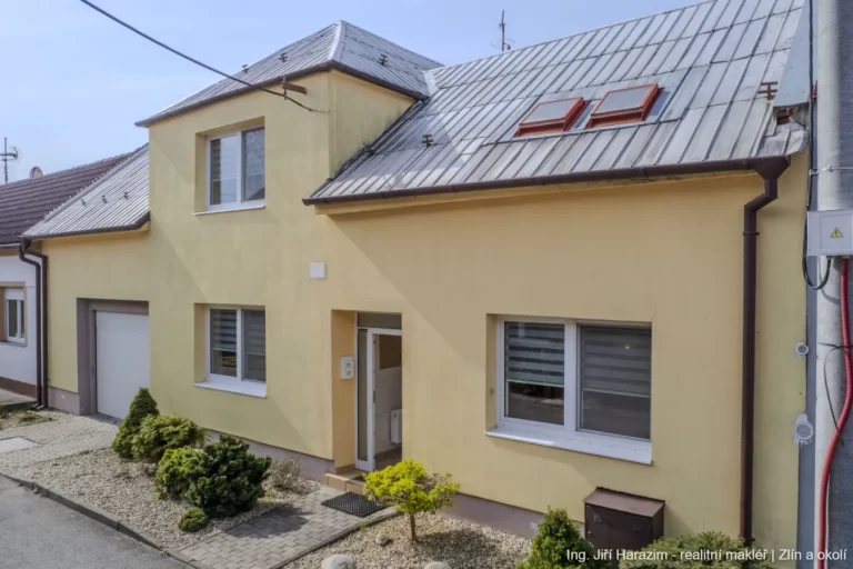 Rodinny dum Traplice 5