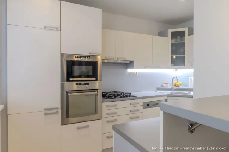 Byt 31 Zlin Moravska 1